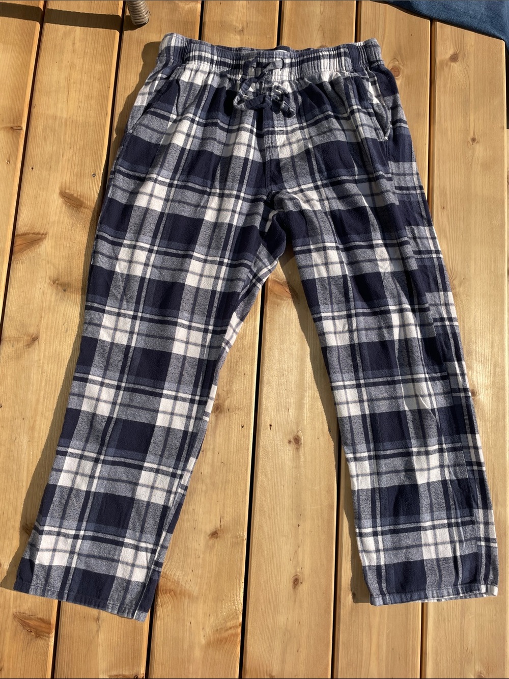 Old Navy Navy and White Plaid Flannel Pajama Pants - Drawstring Waist